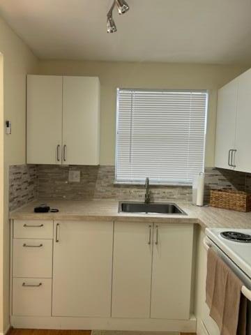 Foto del edificio - 8350 Sunrise Lakes Blvd