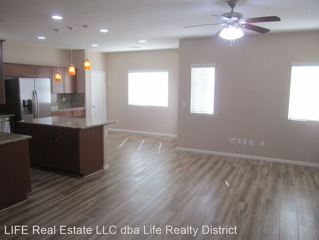 Foto del edificio - 3 br, 3 bath House - 3607 Via Santa Maria