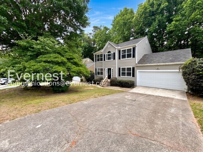 Building Photo - Limited Time Special Offer / 5 Bed, 2.5 Bath Home with Garage / Pet-Friendly / Available Now!