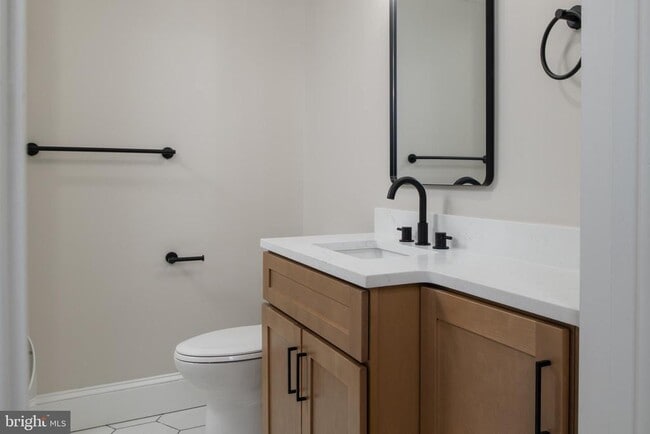 Building Photo - 1 E Montgomery St