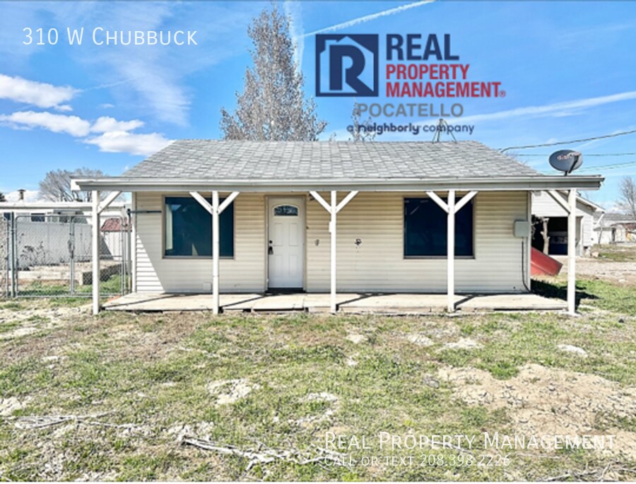 Primary Photo - 2 Bed 2 Bath Single family Home - 1 Car ca...