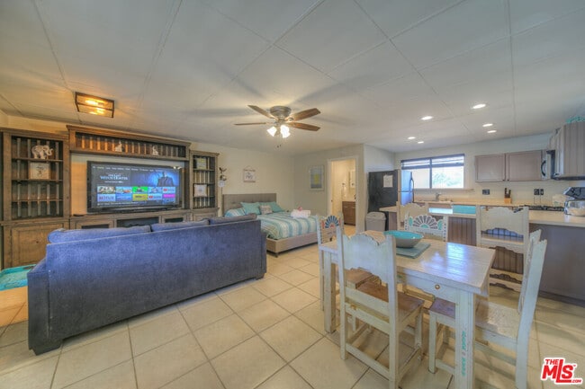 Foto del edificio - 42880 Brown Rd