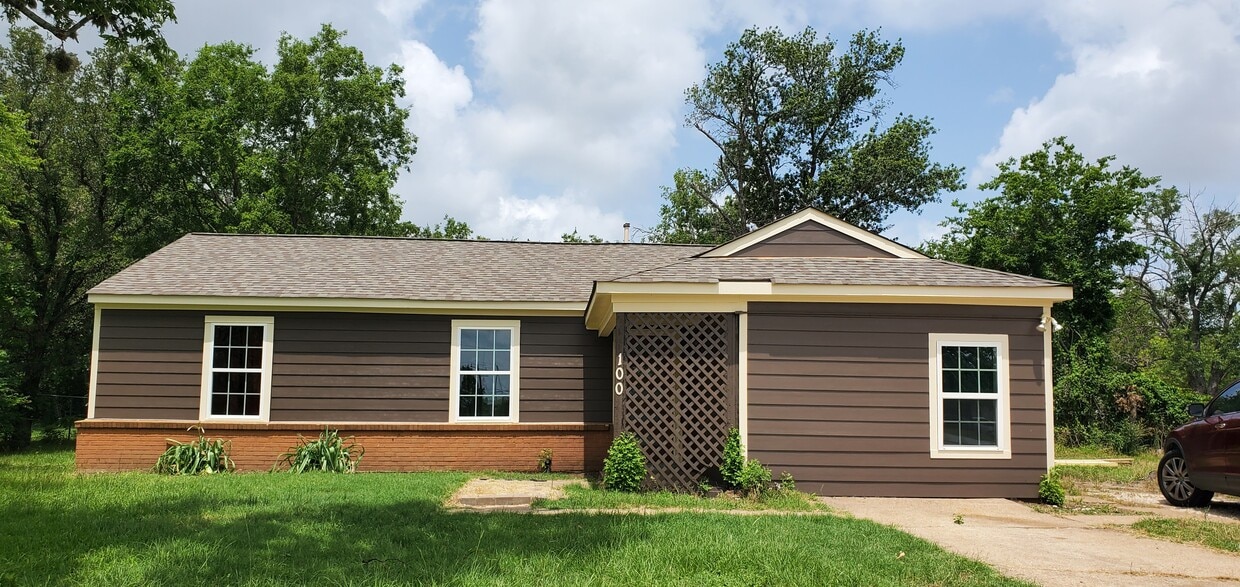 Building Photo - 100 Inlow Blvd