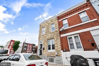 Building Photo - 1833 Fontain St