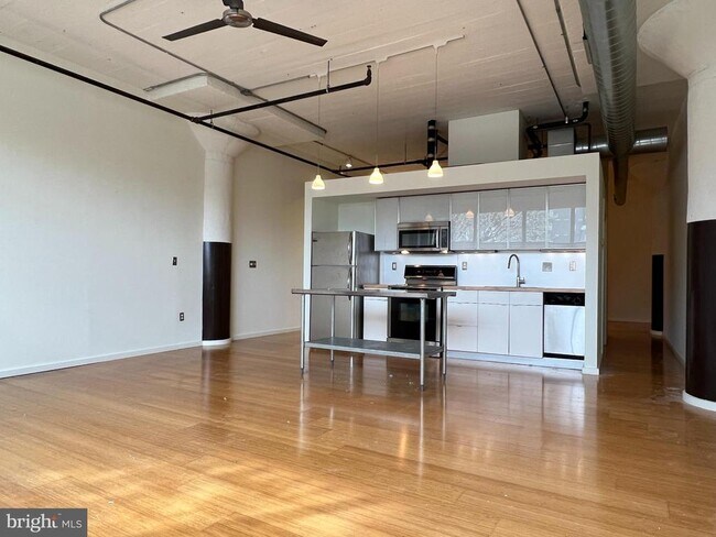 Foto del edificio - 1714 Memphis St