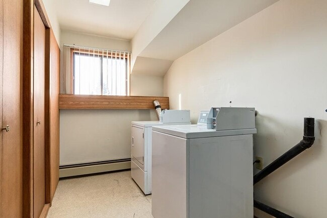 Building Photo - Scherer Apartments