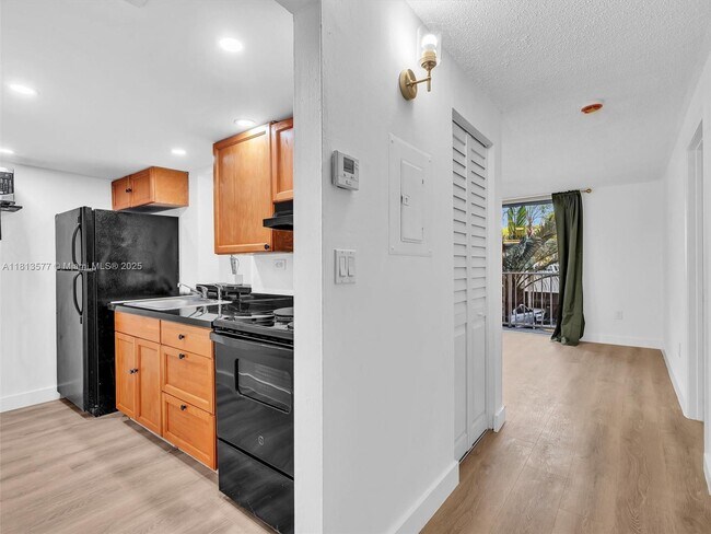 Foto del edificio - 1740 NW N River Dr