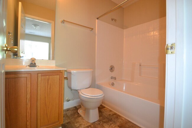Building Photo - 1324 Mandy Place Ct
