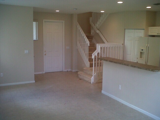 Foto del edificio - 1221 Lucaya Dr