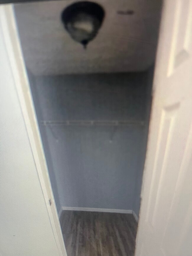 Building Photo - 5654 Davis-Hardy Rd