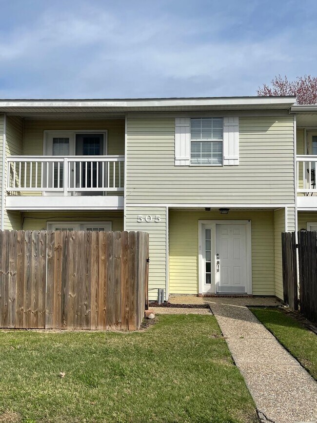 Building Photo - 101 Wilbourn Blvd