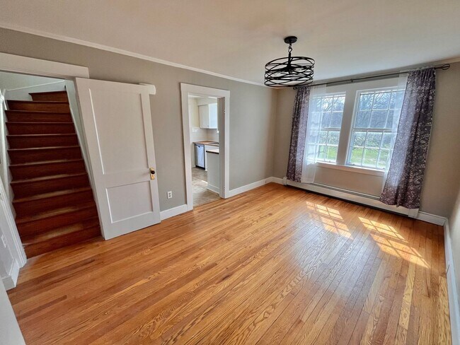 Foto del edificio - 1430 Woodbury Ave