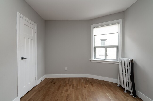 Building Photo - 145 Arlington Avenue