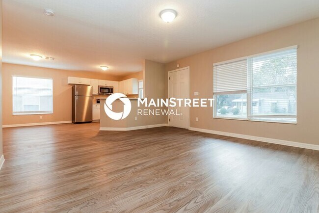 Foto del edificio - 3 Bedroom Pet-Friendly Home in St Petersburg, FL with Main Street Renewal