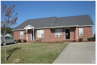 Building Photo - 4201 Cypress Dr NW
