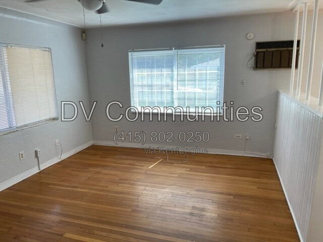 Foto del edificio - 888 14th Ave S