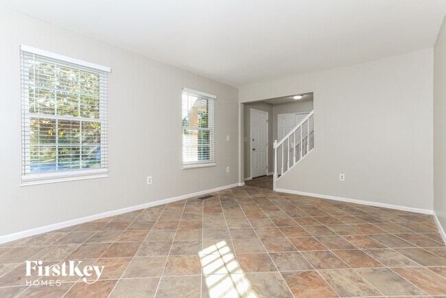 Building Photo - 6012 Kingsgate Dr