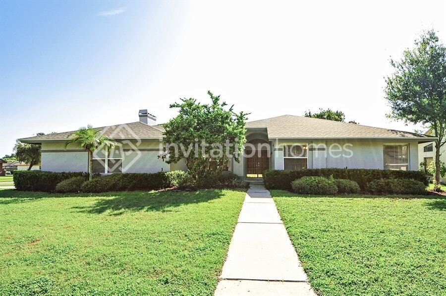 Primary Photo - 437 Waterford Cir E