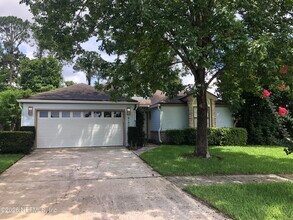 Building Photo - 8150 Loch Lomond Ln