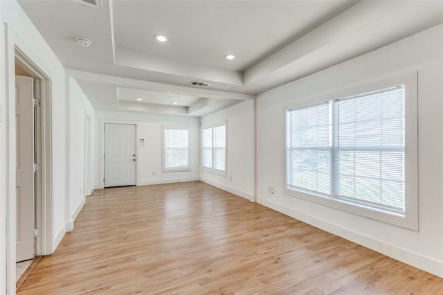Foto del edificio - 5118 Blackmore Ave