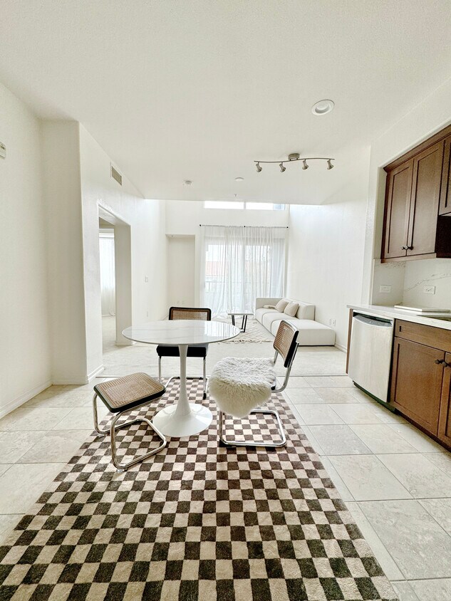 Foto principal - 629 Traction Ave