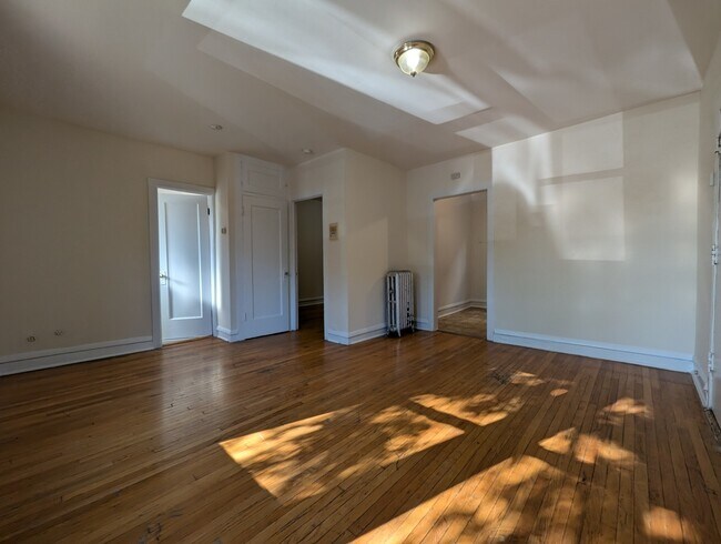 Foto del edificio - 2706 N Spaulding Ave