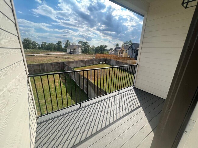 Building Photo - 9446 Starlight Oak Dr