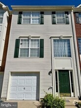 Building Photo - 107 Hemlock Dr