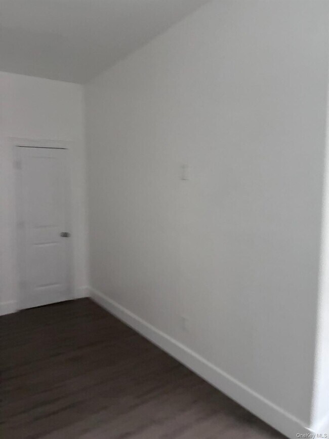 Foto del edificio - 387 E 152nd St