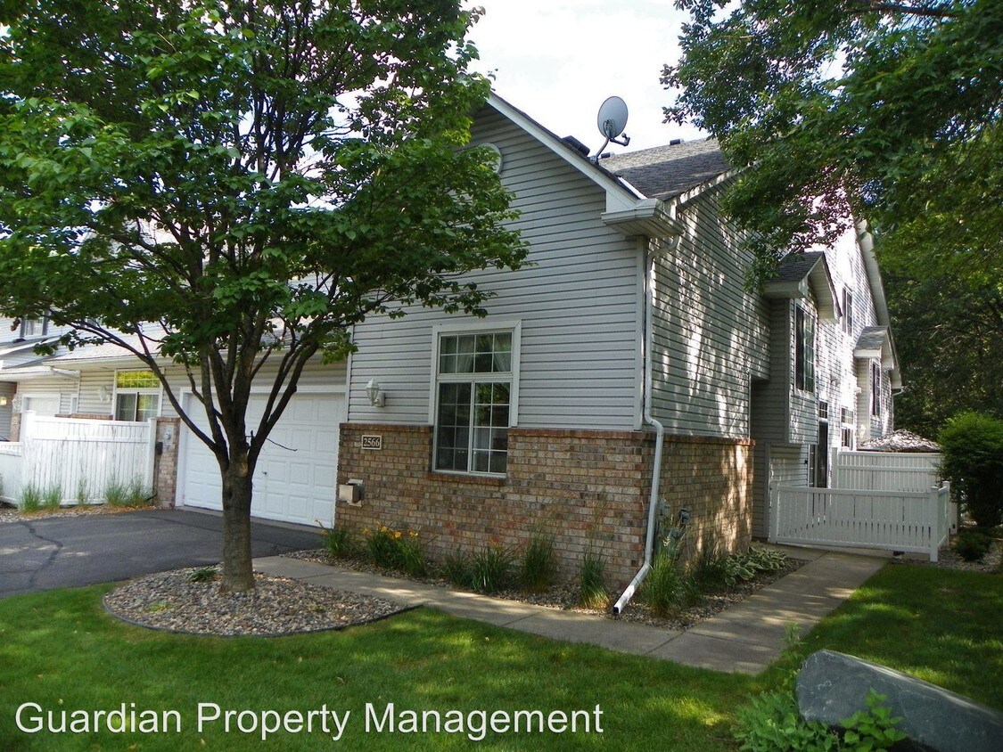 2 br, 1.5 bath House 2566 Mallard Dr House Rental in Woodbury, MN