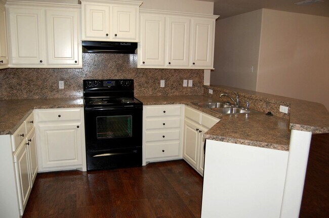 Building Photo - 3203 109th St