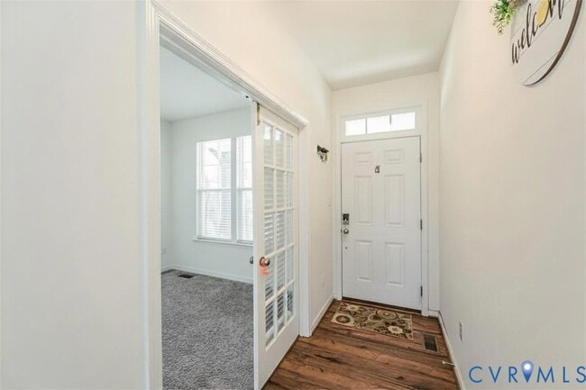Building Photo - 8105 Lyman Ct