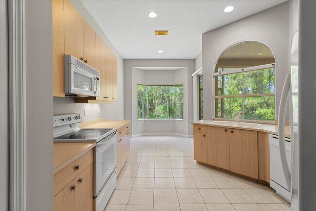 Foto del edificio - **Beautiful 3/2 home and a prime location!**