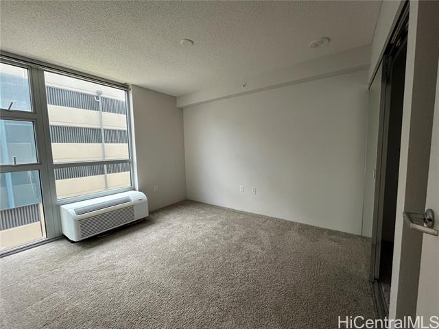 Building Photo - 7000 Hawaii Kai Dr
