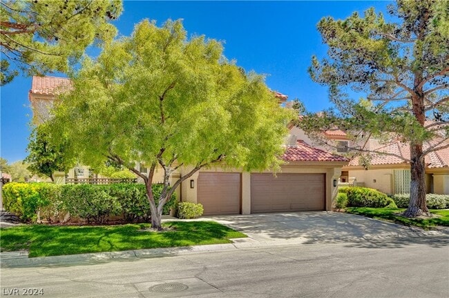 Building Photo - 8080 Castle Pines Ave