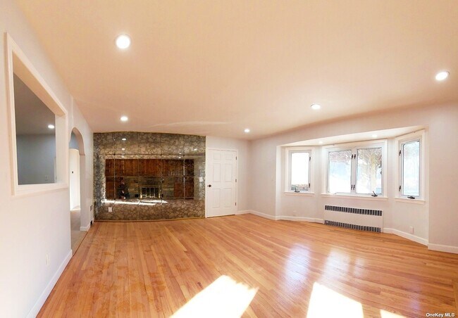 Foto del edificio - 850 Great Neck Rd
