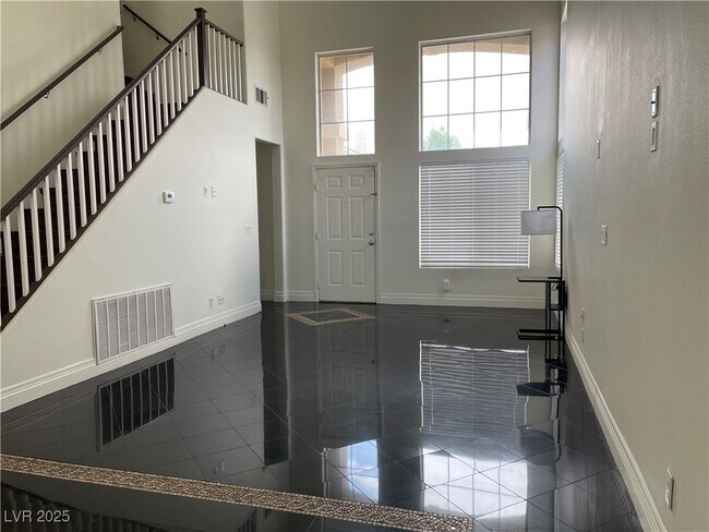 Foto del edificio - 932 Marino Hills Dr