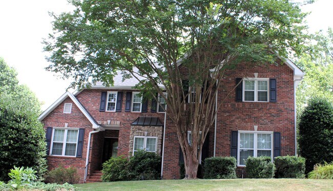 Foto del edificio - 2108 Valley Dale Ln