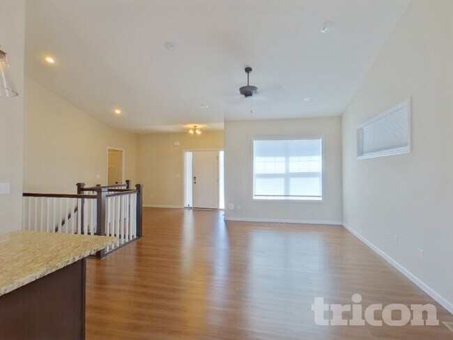 Foto del edificio - 1341 Meadow Ln