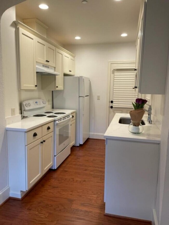 Foto del edificio - 1 bedroom in Seattle WA 98109