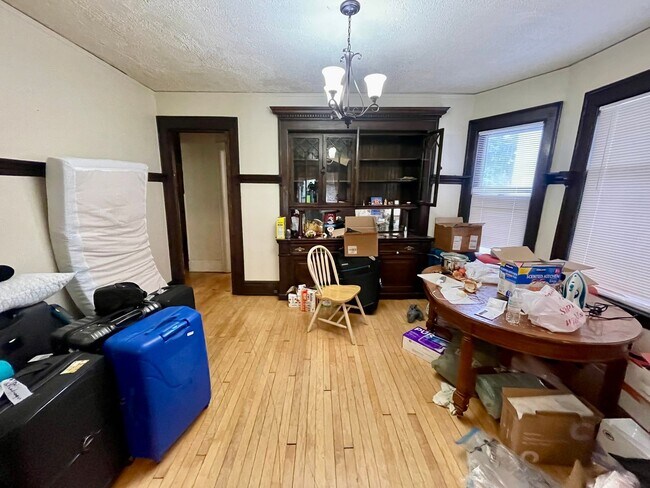 Foto del edificio - 2570 N Murray Ave