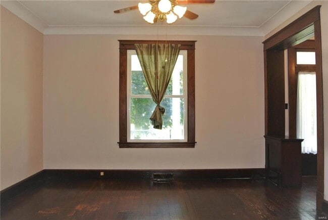 Foto del edificio - 613 W Clay St