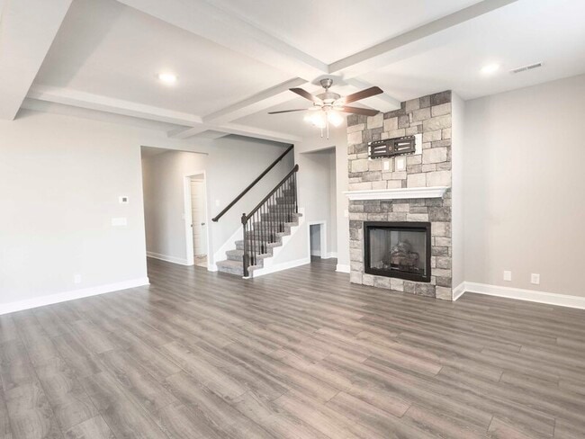 Foto del edificio - 290 Elwell Rd