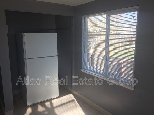Foto del edificio - 5623-5627 W 14th Ave