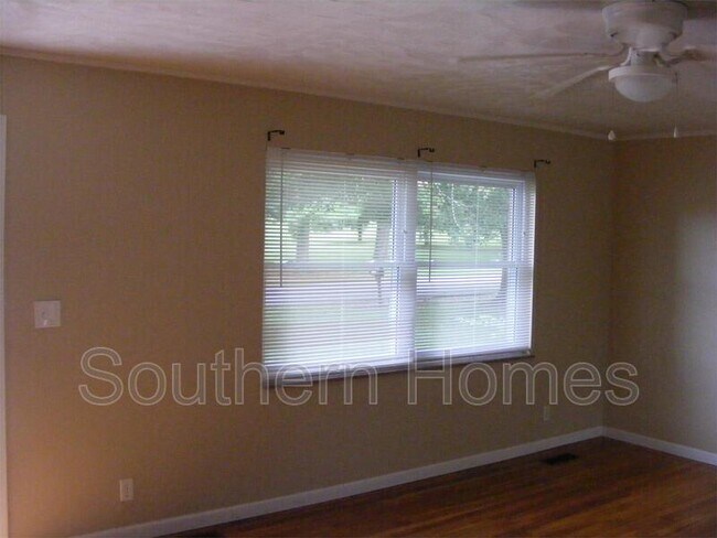 Building Photo - 112 Co Rd 146