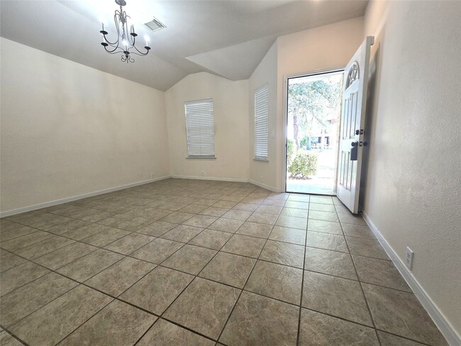 Building Photo - 16515 Grenada Falls Dr