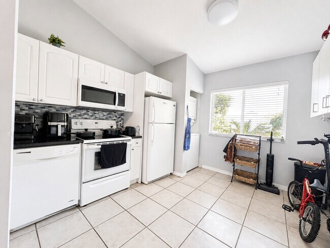 Foto del edificio - 7830 NW 6th St