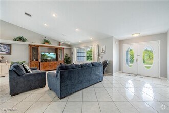 Building Photo - 11895 Claremont Dr