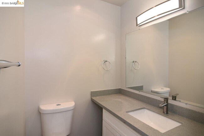 Building Photo - 1126 Marin Ave