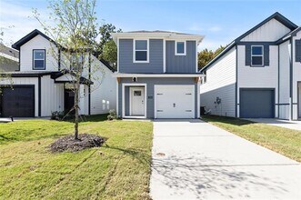 Building Photo - 7016 Vining Dr